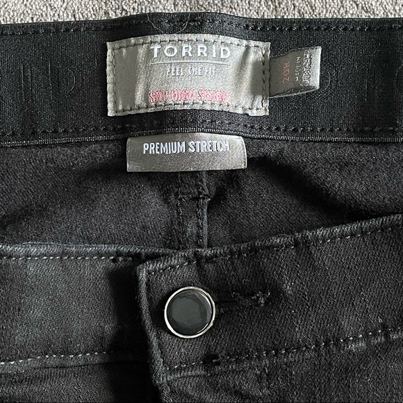 Torrid Black Ripped Skinny Jeans - Picture 3 of 3
